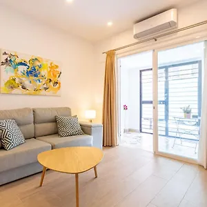 Nine O'clock Metrosol Appartement